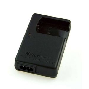 Nikon Li-ion Battery Charger MH-64 Black (VEA003EA)